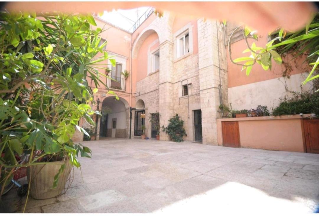 Casa Vacanza Saint Patrick Barletta Esterno foto