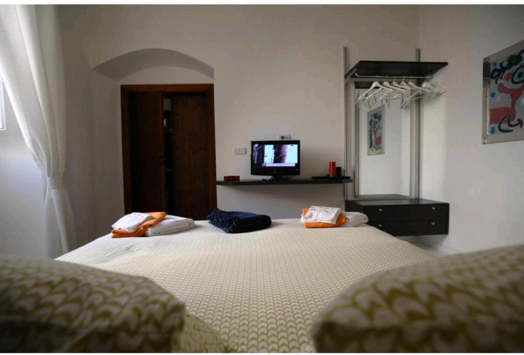 Casa Vacanza Saint Patrick Barletta Esterno foto
